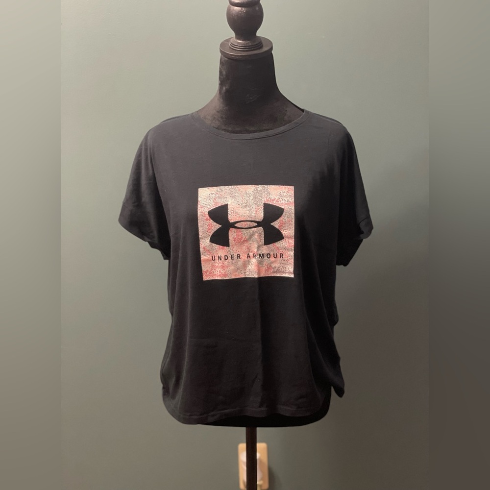 Women’s Under Armour Gym Shirt